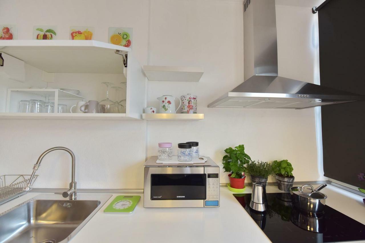 Stella Marina Apartment Quartu SantʼElena Екстериор снимка